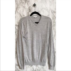 Reiss Men's Light Gray V-Neck Sweater